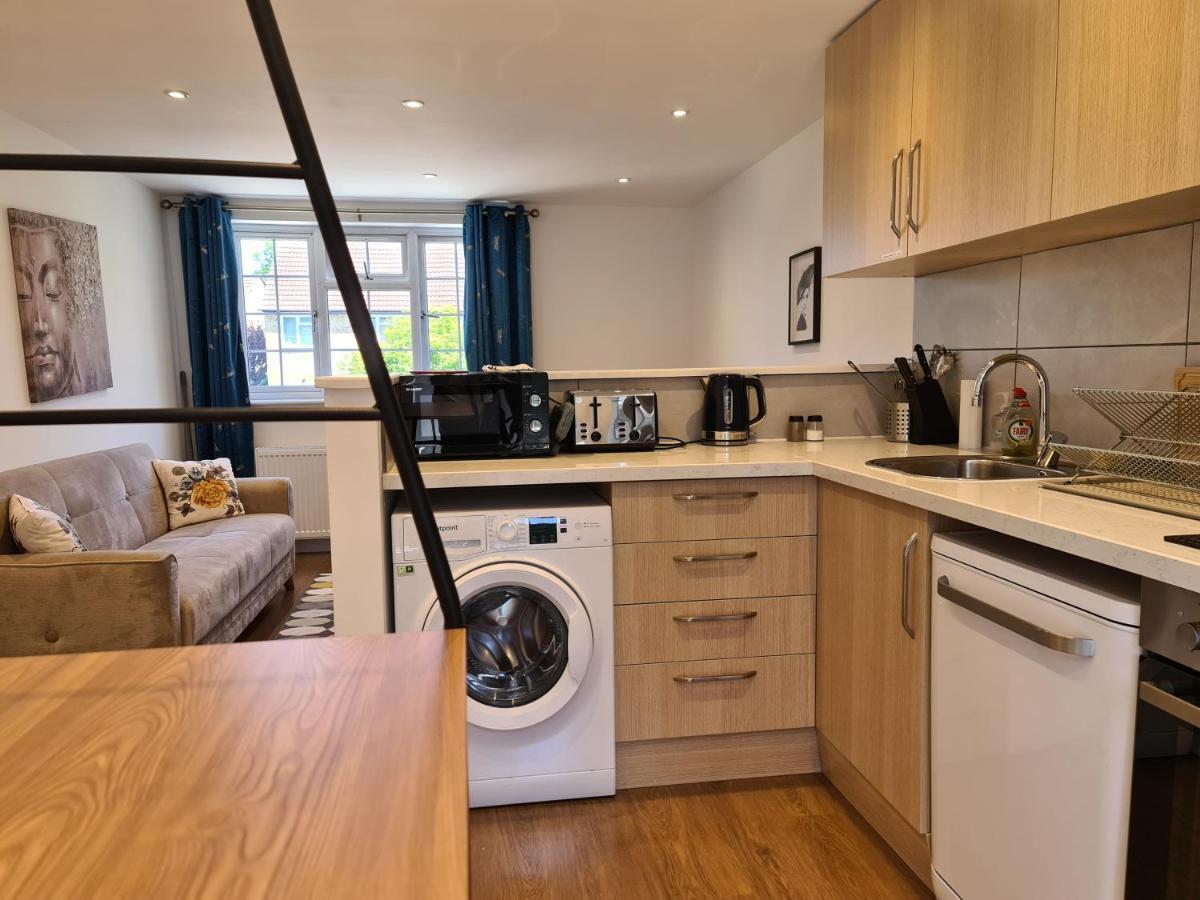 New - Family 2 Bedroom London Apartment In Quiet Street Near Parks 107-3 1Fl מראה חיצוני תמונה