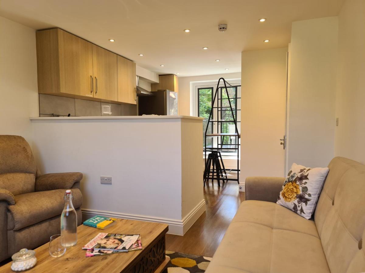 New - Family 2 Bedroom London Apartment In Quiet Street Near Parks 107-3 1Fl מראה חיצוני תמונה